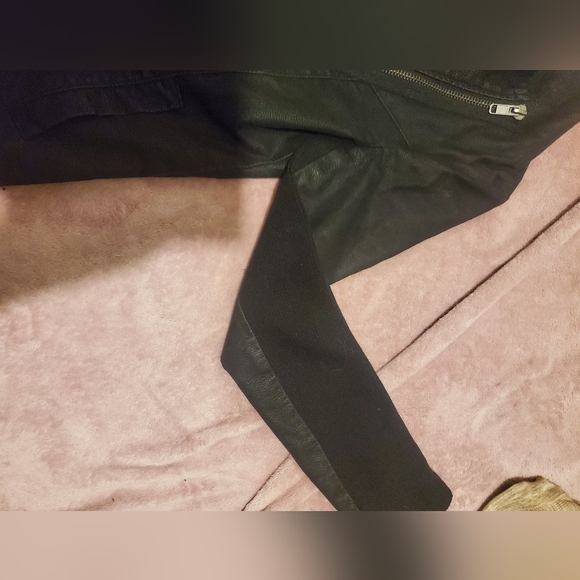 Black Leather jacket size 4 - Picture 2 of 3